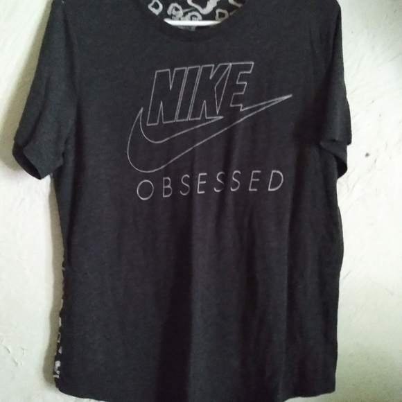 Nike Tops - Shirt